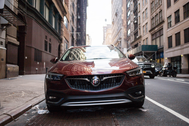 Illustration for article titled What Do You Want To Know About The 2018 Buick Regal TourX?